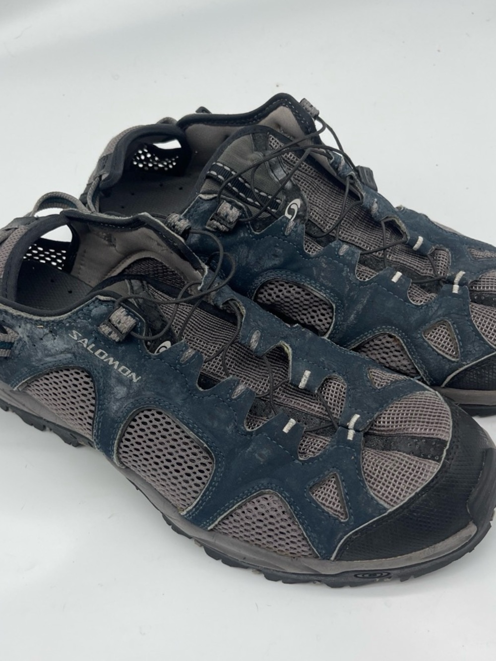 Salomon Men's Dark Blue and Gray Trail Sneakers